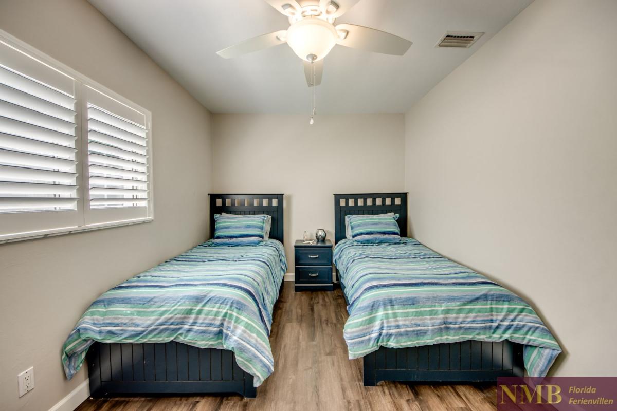 Ferienhaus-Cape-Coral-Blue-Diamond_40-Bedroom-4