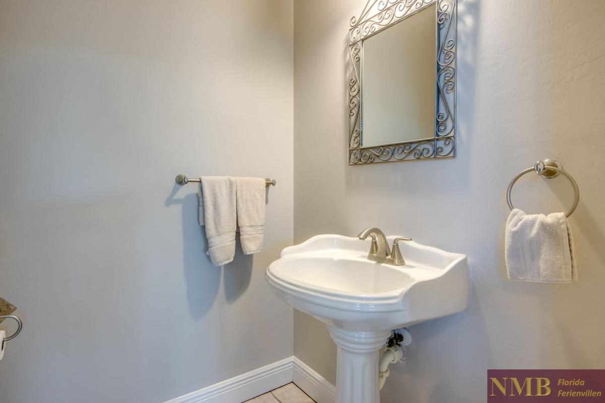 Ferienhaus-Cape-Coral-Blue-Diamond_69-Powder-Room