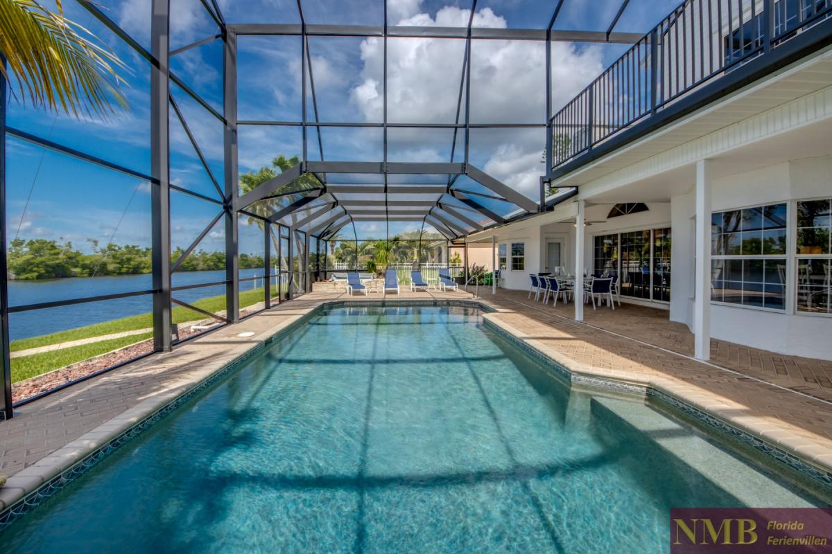 Ferienhaus-Cape-Coral-Blue-Diamond_77-Pool