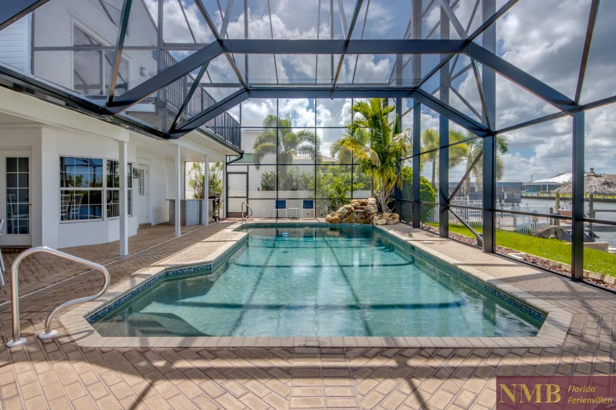Ferienhaus-Cape-Coral-Blue-Diamond_81-Pool