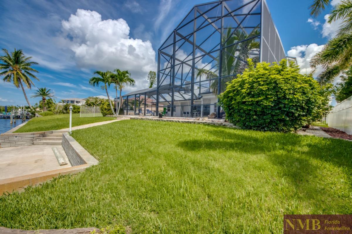 Ferienhaus-Cape-Coral-Blue-Diamond_92-Backyard