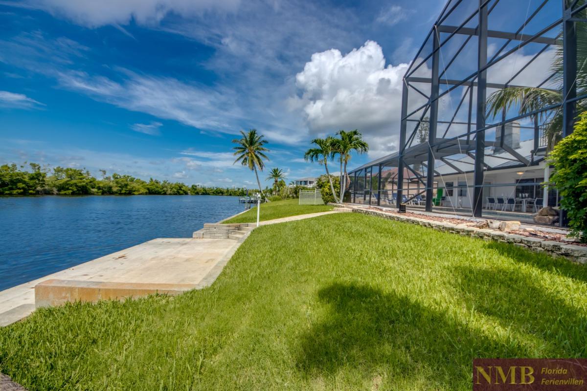 Ferienhaus-Cape-Coral-Blue-Diamond_94-Backyard