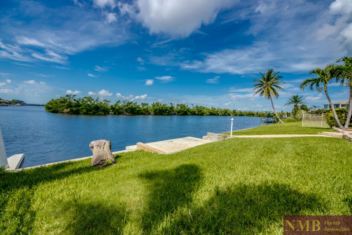 Ferienhaus-Cape-Coral-Blue-Diamond_95-Backyard