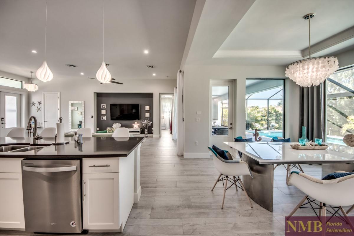 Ferienhaus-Cape-Coral-White-Shell_29-Kitchen