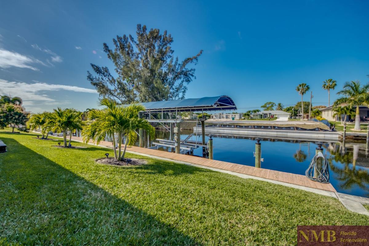 Ferienhaus-Cape-Coral-White-Shell_70-Backyard