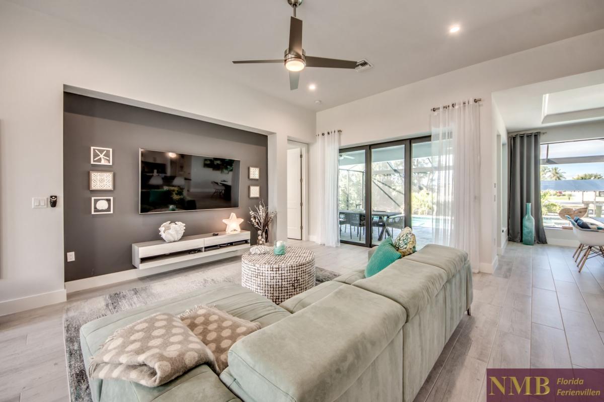 Ferienhaus-Cape-Coral-White-Shell_8-Family-Room