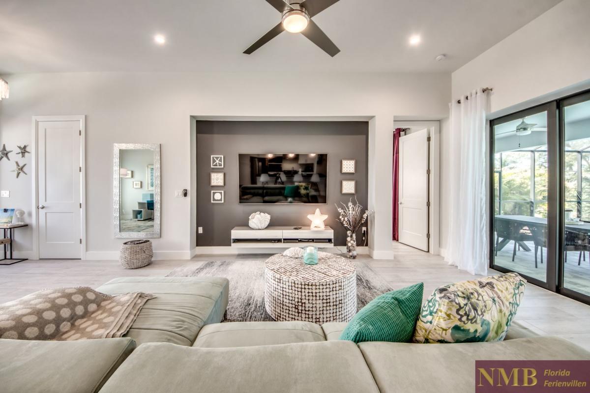 Ferienhaus-Cape-Coral-White-Shell_9-Family-Room