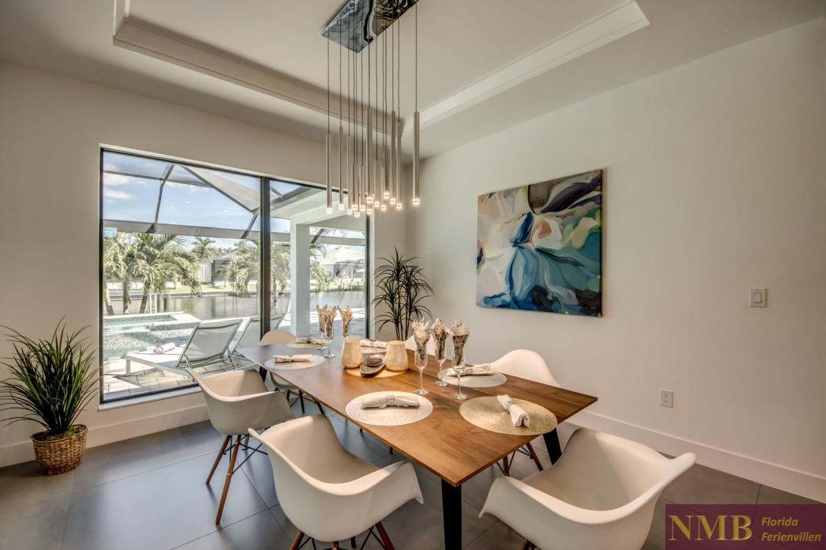 Ferienhaus-Cape-Coral-Pink-Lemonade_23-Dining