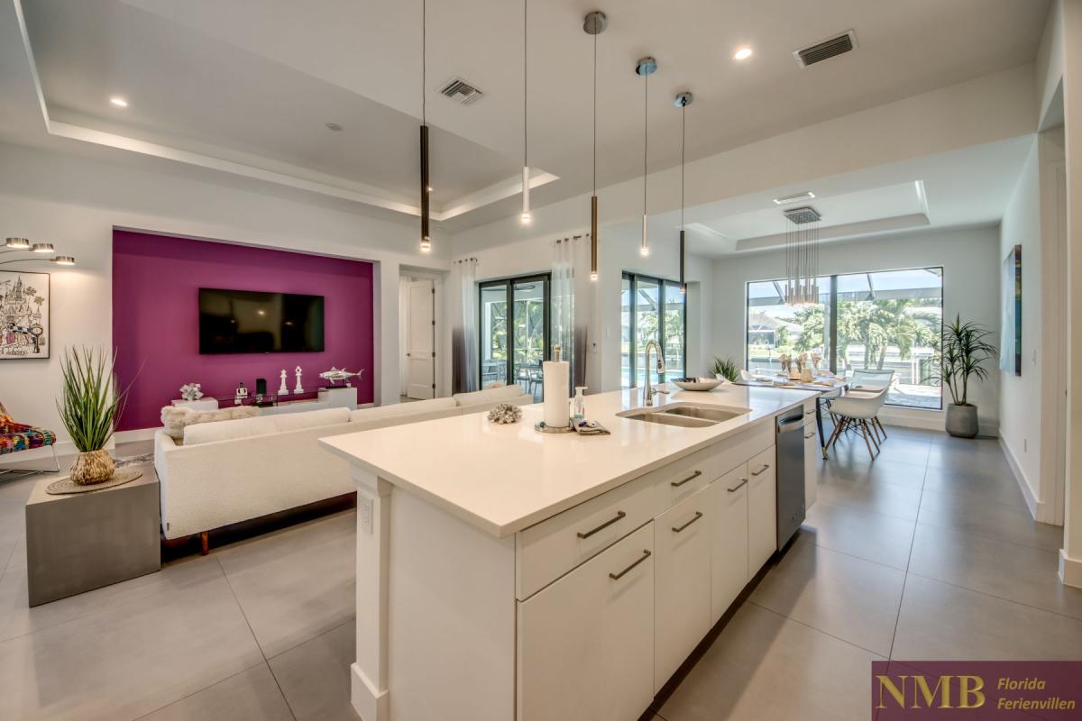 Ferienhaus-Cape-Coral-Pink-Lemonade_35-Kitchen