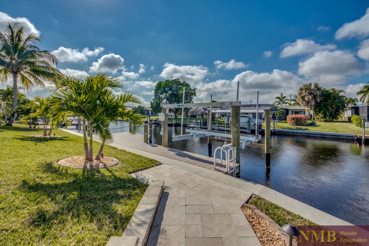 Ferienhaus-Cape-Coral-Madison-Garden_83-Dock-Boat-Lift