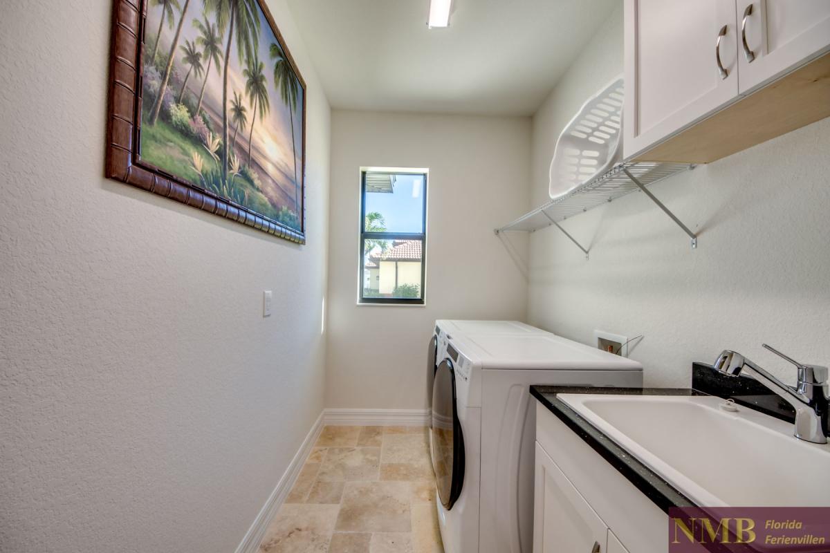 Ferienhaus-Cape-Coral-Genesis_55-Laundry-Room