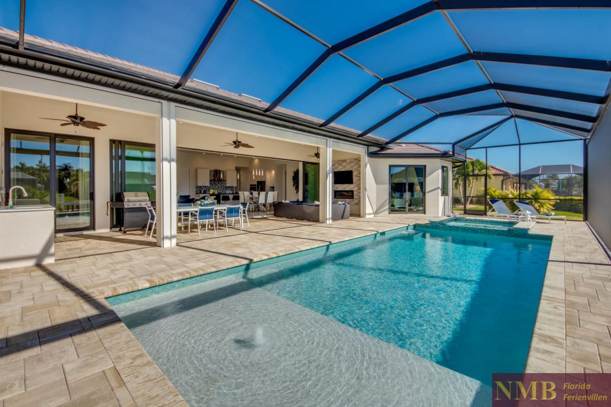 Ferienhaus-Cape-Coral-Genesis_65-Pool-Hot-Tub