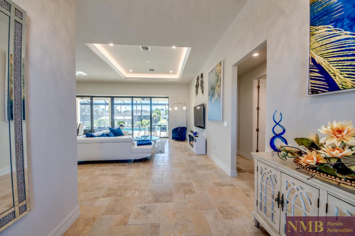 Ferienhaus-Cape-Coral-Genesis_7-Foyer