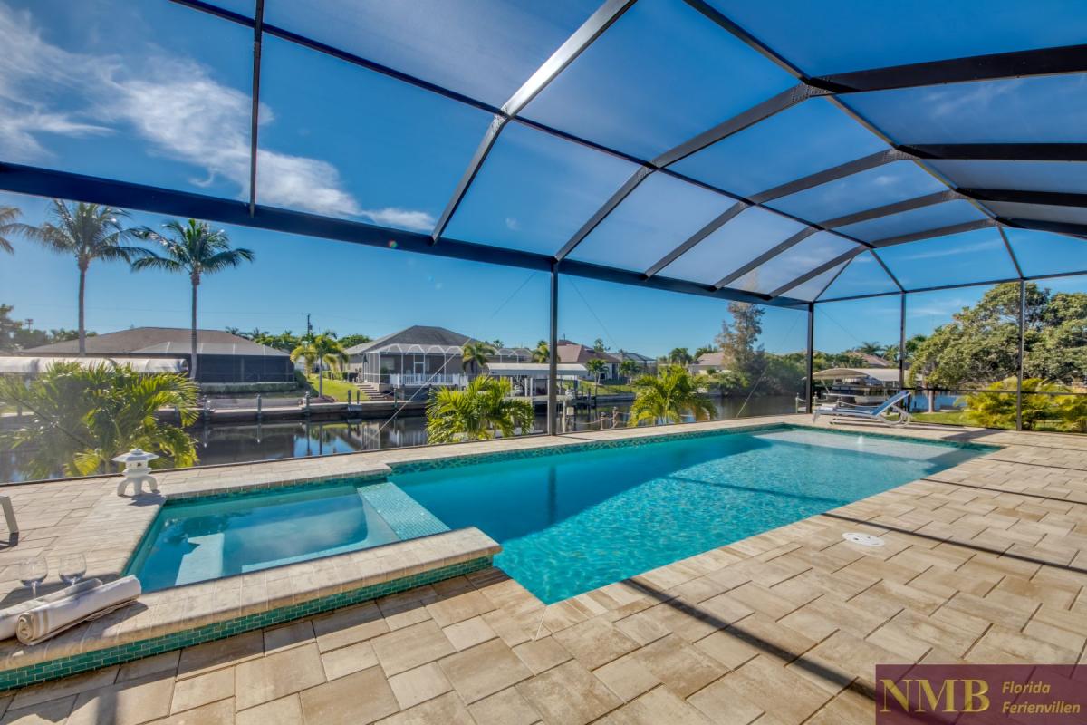 Ferienhaus-Cape-Coral-Genesis_71-Pool-Hot-Tub