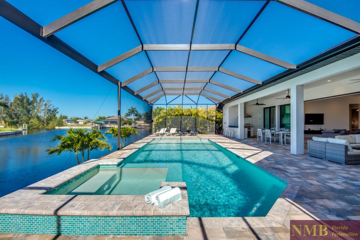 Ferienhaus-Cape-Coral-Henderson_64-Pool-Hot-Tub