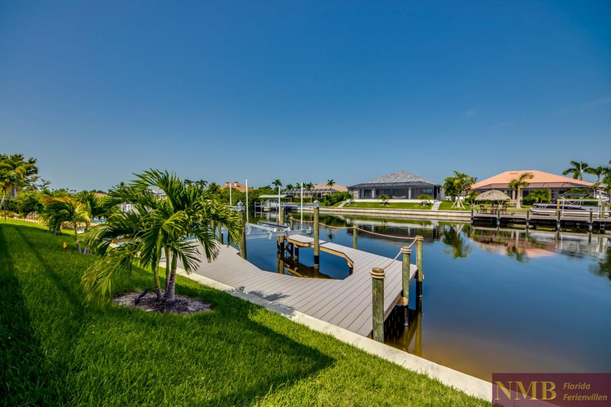 Ferienhaus-Cape-Coral-Villa-Lumina_76-Backyard