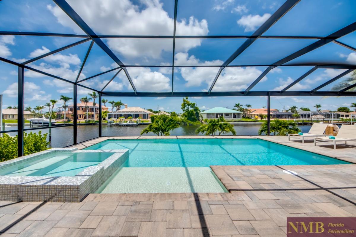 Ferienhaus-Cape-Coral-Villa-Hummingbird_68-Hot-Tub-Pool