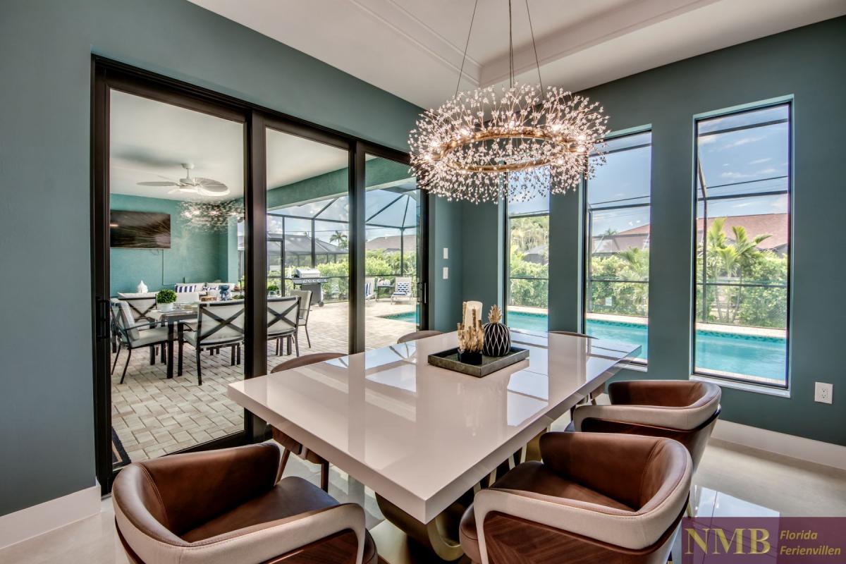 Ferienhaus-Cape-Coral-Villa-Tranquil-Sands_21-Dining-Room