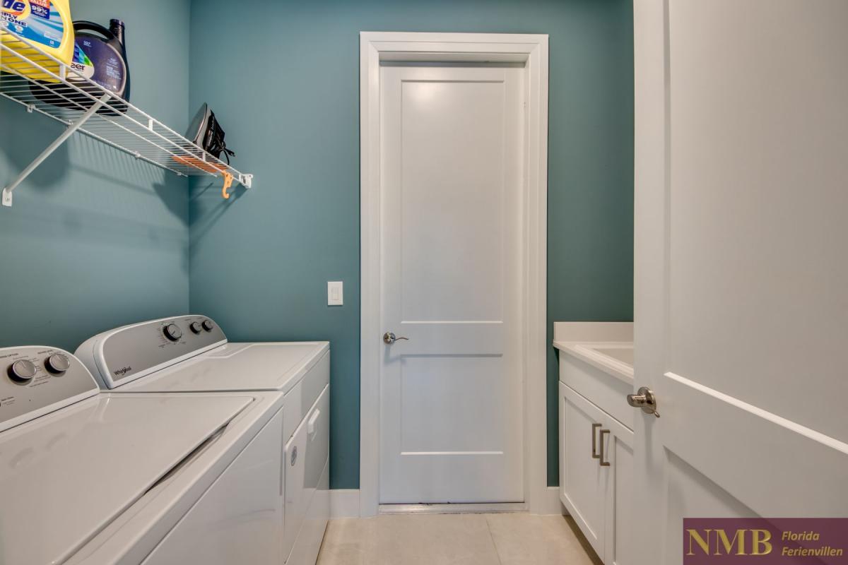 Ferienhaus-Cape-Coral-Villa-Tranquil-Sands_54-Laundry-Room