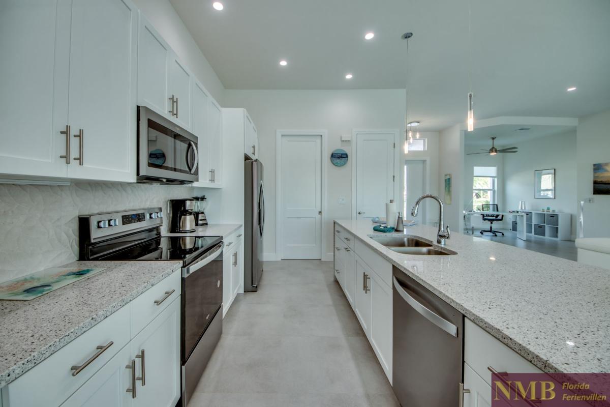 Ferienhaus-Cape-Coral-Villa-Sea-Shell_21-Kitchen