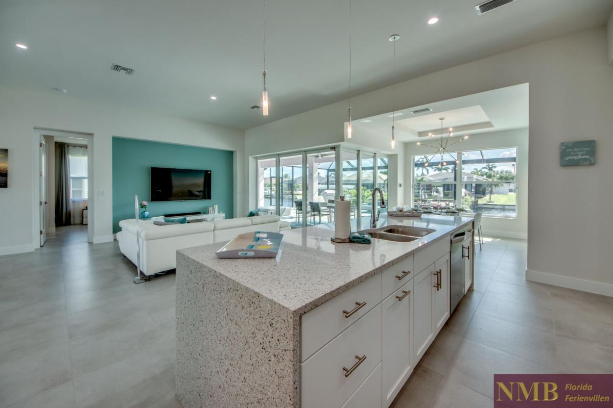 Ferienhaus-Cape-Coral-Villa-Sea-Shell_26-Kitchen