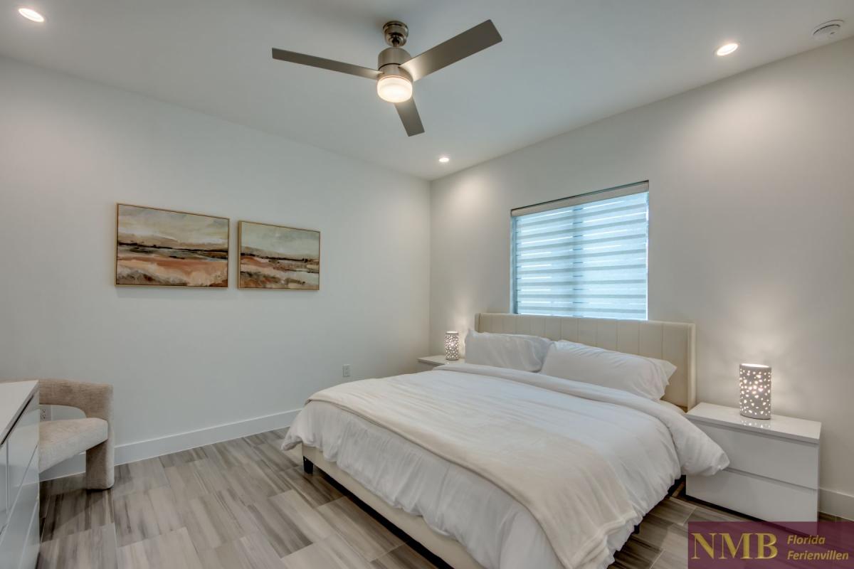 Ferienhaus-Cape-Coral-Villa-Athene_42-Bedroom-3