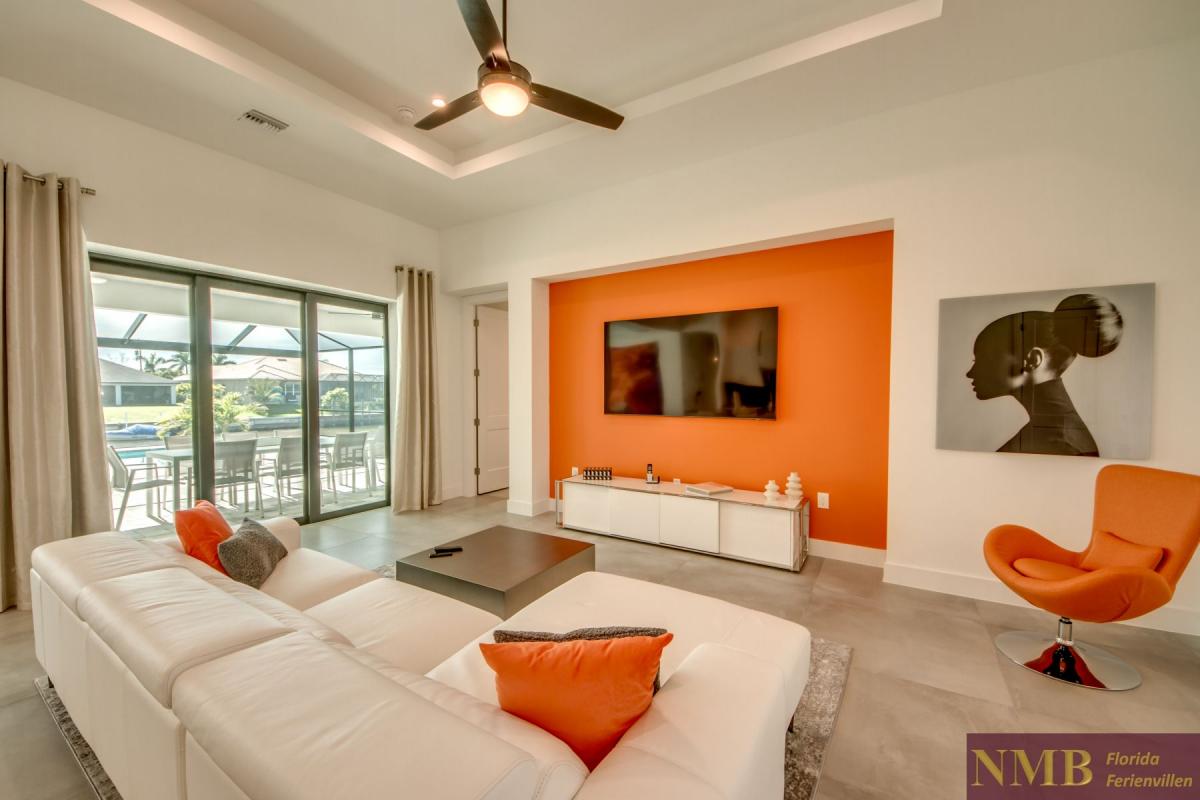 Ferienvilla-Summerwind-Cape-Coral_9-Family-Room