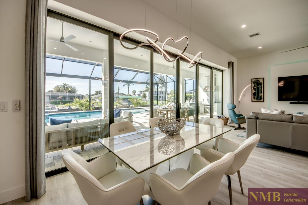 Ferienhaus-Cape-Coral-Sola_21-Dining