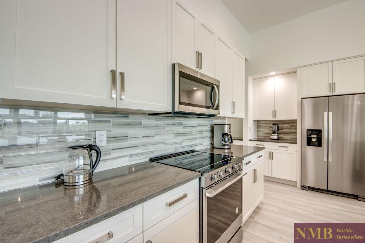 Ferienhaus-Cape-Coral-Sola_32-Kitchen