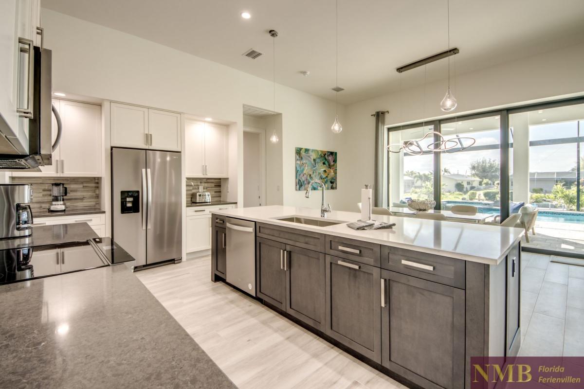 Ferienhaus-Cape-Coral-Sola_33-Kitchen