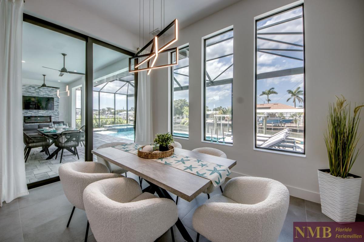 Ferienhaus-Cape-Coral-Sola_15-Dining-Room