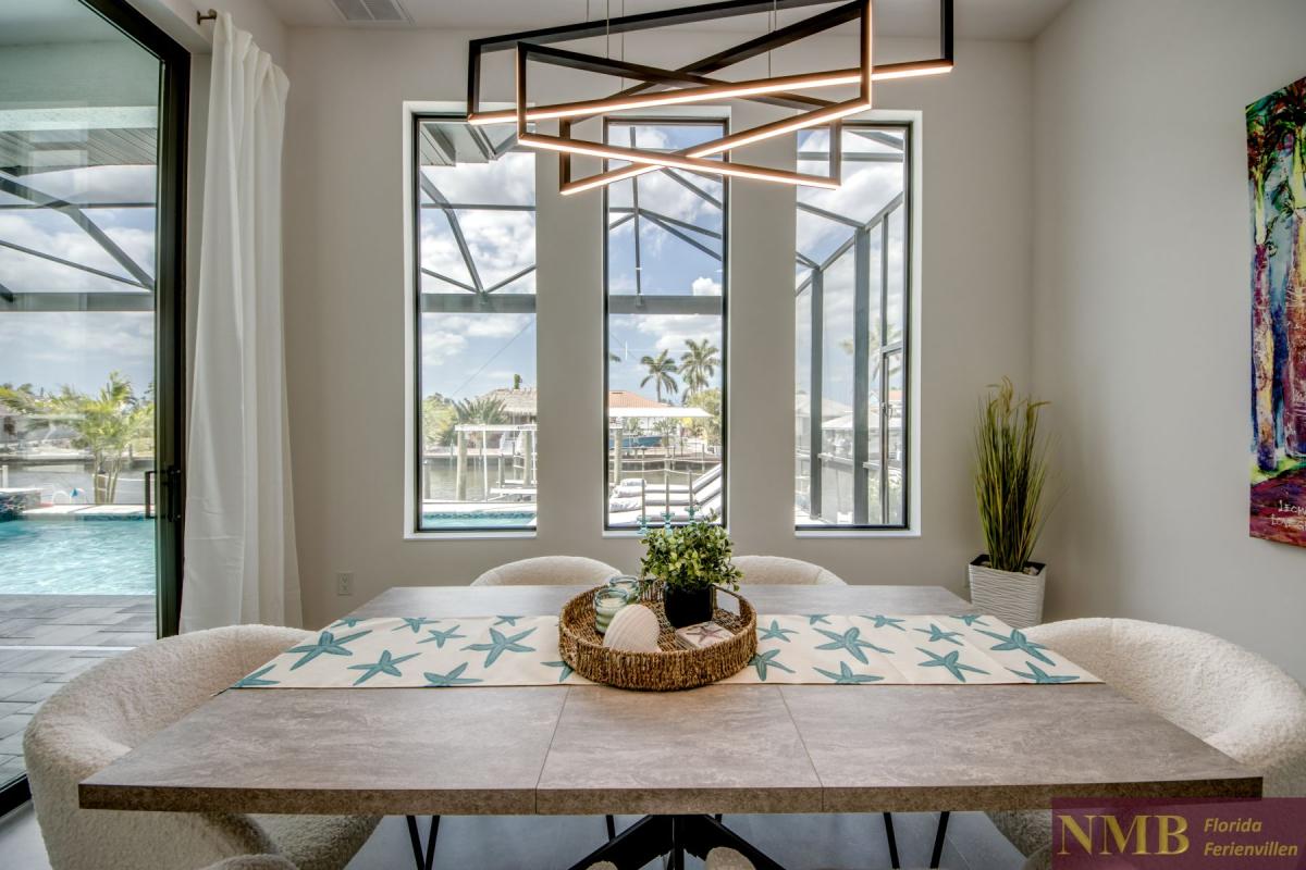 Ferienhaus-Cape-Coral-Sola_17-Dining-Room