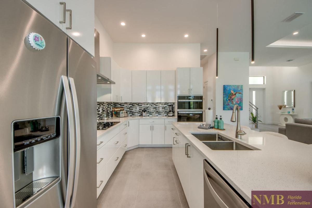 Ferienhaus-Cape-Coral-Sola_25-Kitchen