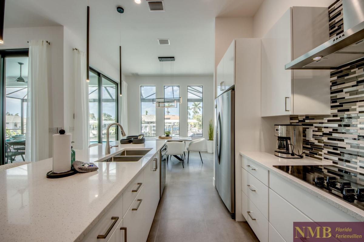 Ferienhaus-Cape-Coral-Sola_29-Kitchen