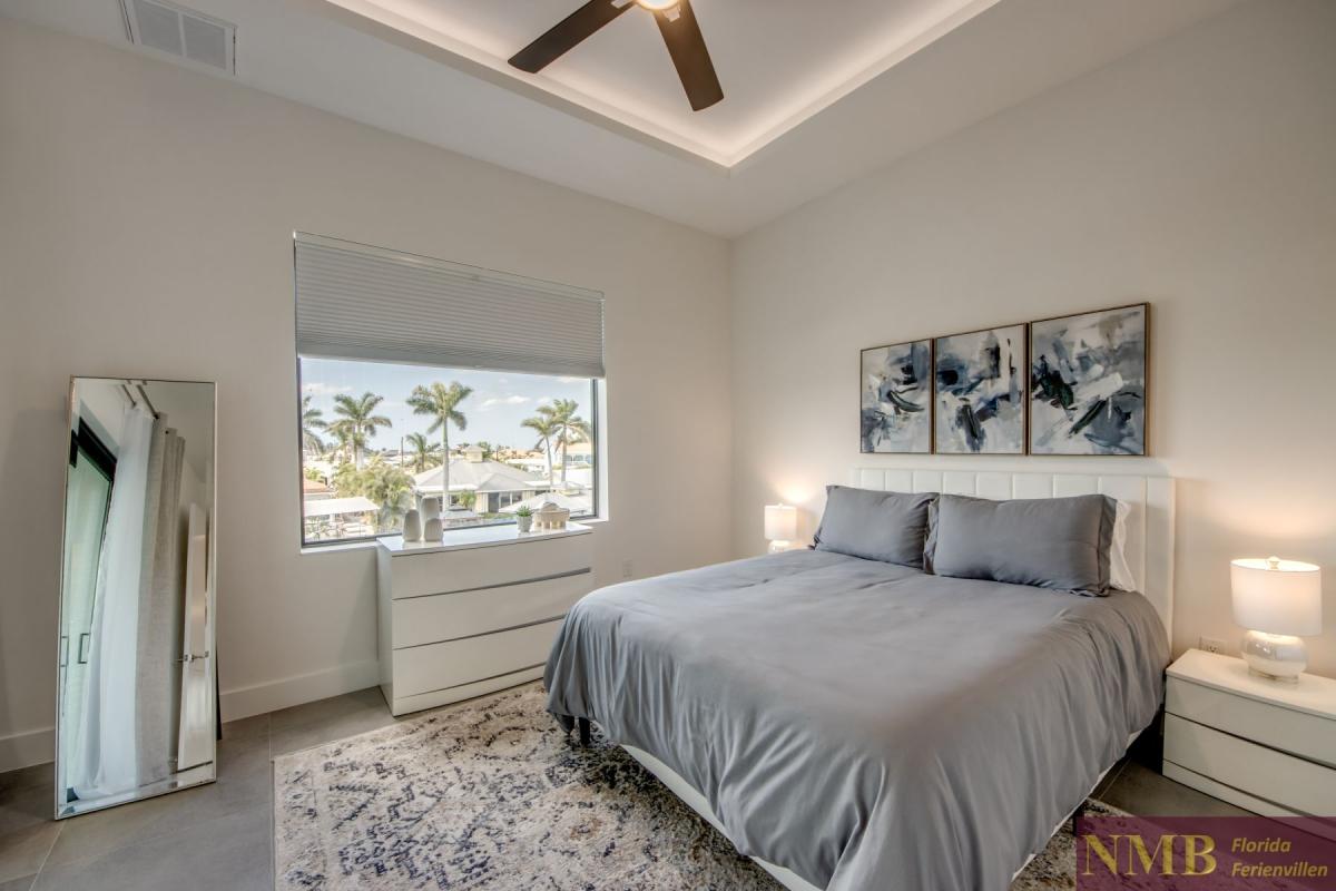 Ferienhaus-Cape-Coral-Sola_55-Bedroom-4