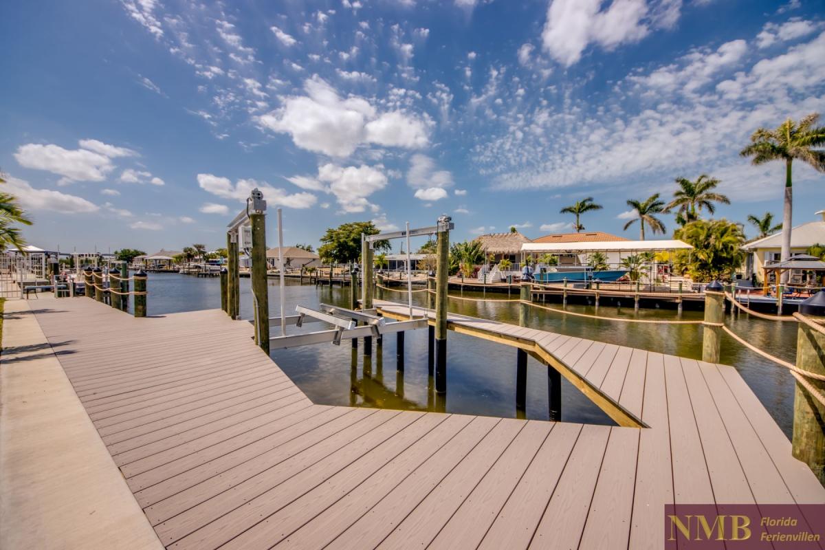Ferienhaus-Cape-Coral-Sola_94-Dock-Boat-Lift