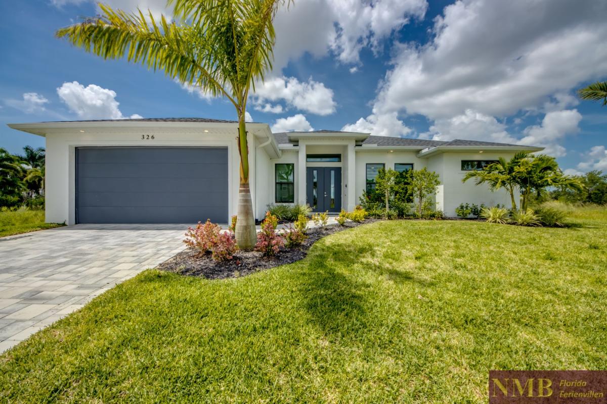 Ferienhaus-Cape-Coral-Just-Heaven_2-Front-of-Villa