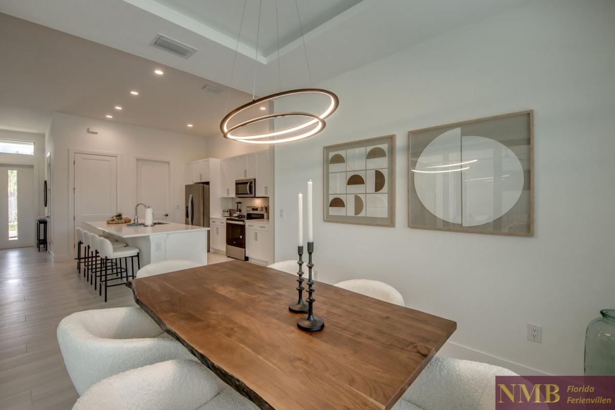 Ferienhaus-Cape-Coral-Just-Heaven_20-Dining-Room