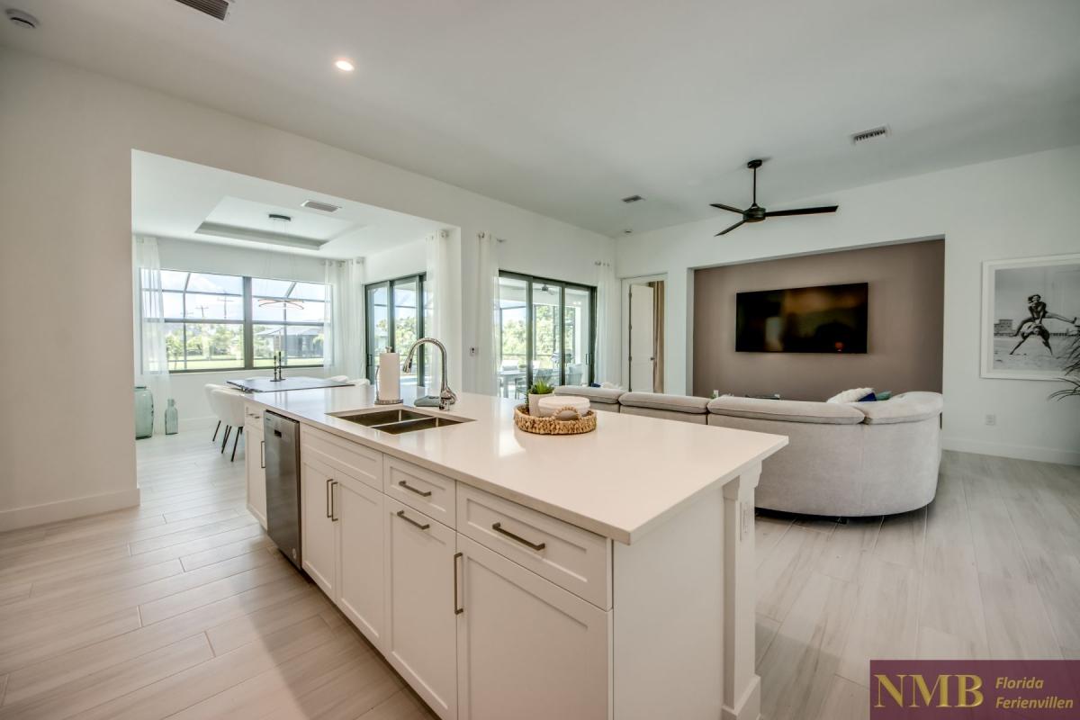 Ferienhaus-Cape-Coral-Just-Heaven_28-Kitchen