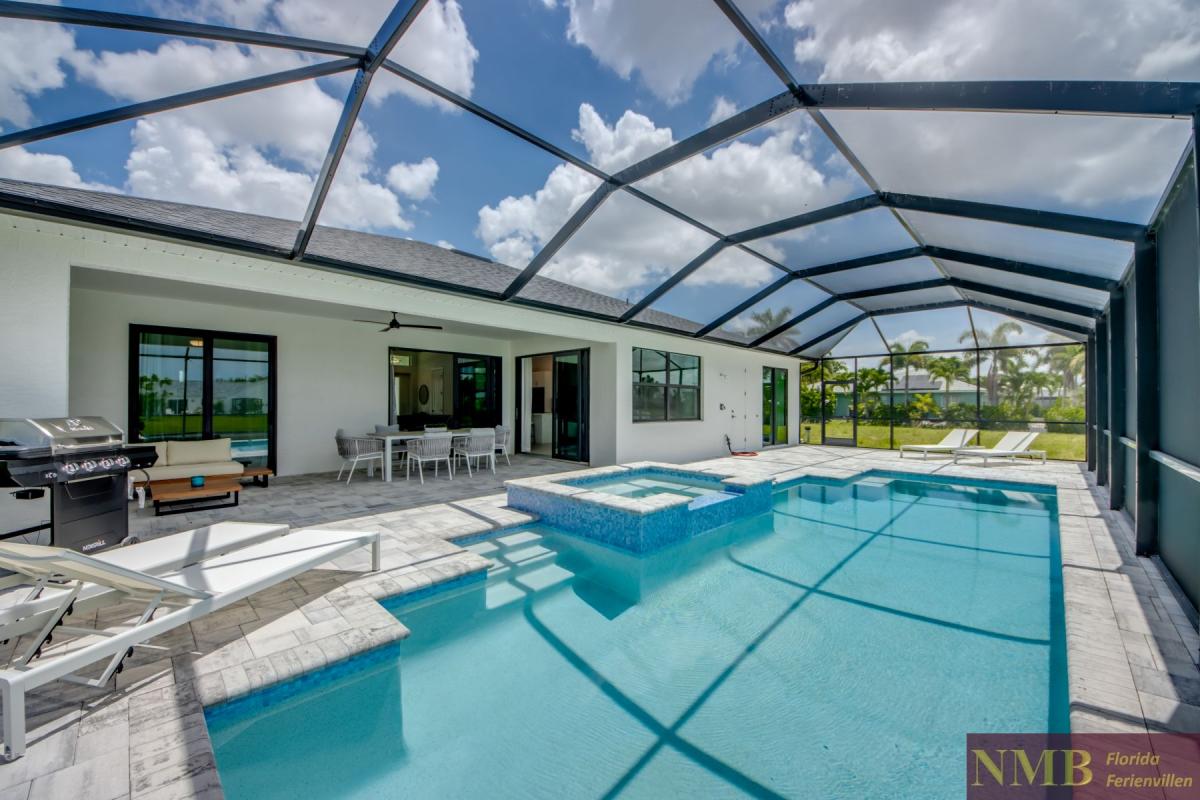 Ferienhaus-Cape-Coral-Just-Heaven_58-Pool-Hot-Tub