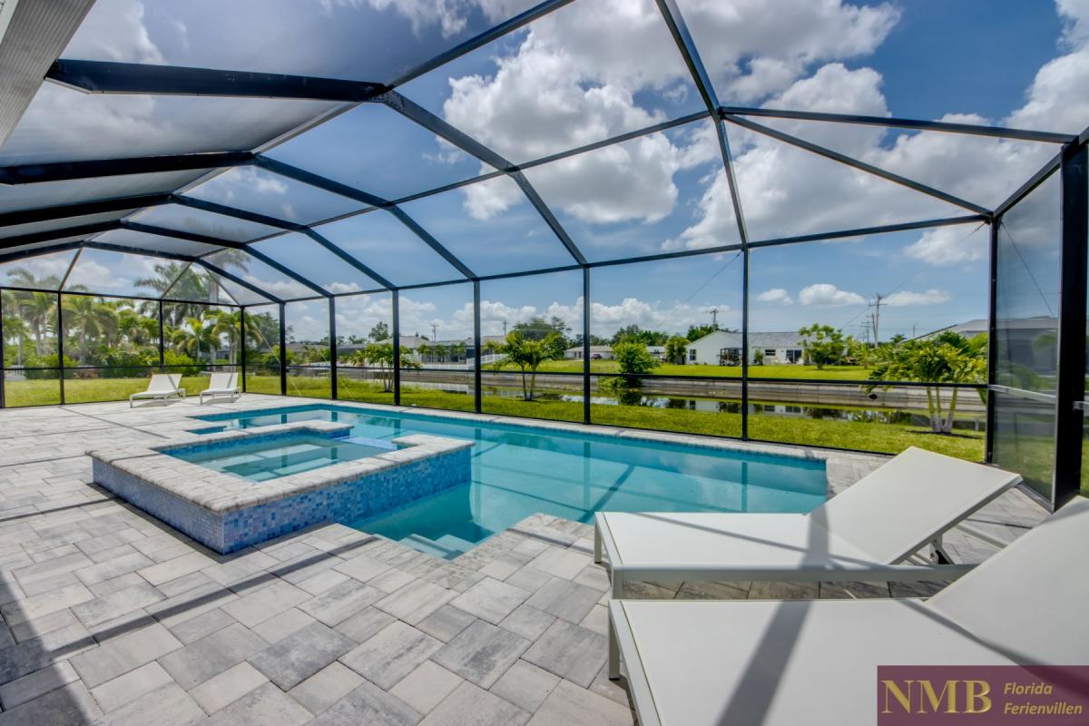 Ferienhaus-Cape-Coral-Just-Heaven_60-Pool-Hot-Tub