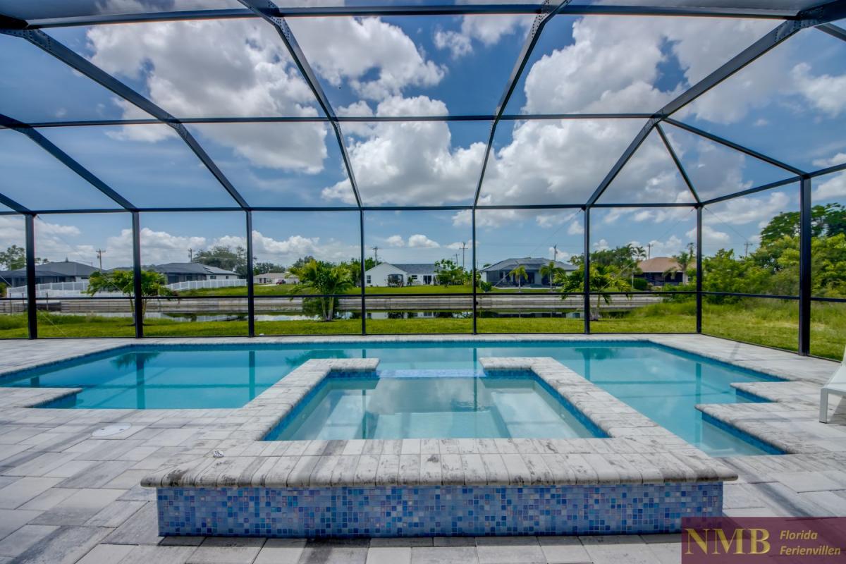 Ferienhaus-Cape-Coral-Just-Heaven_62-Pool-Hot-Tub