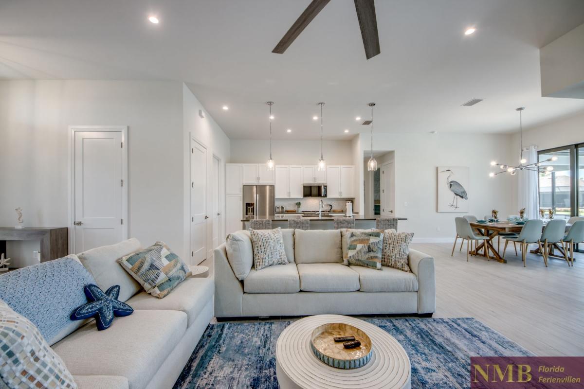 Cape_Coral_Ferienhaeuser_Barbara_15-Family-Room
