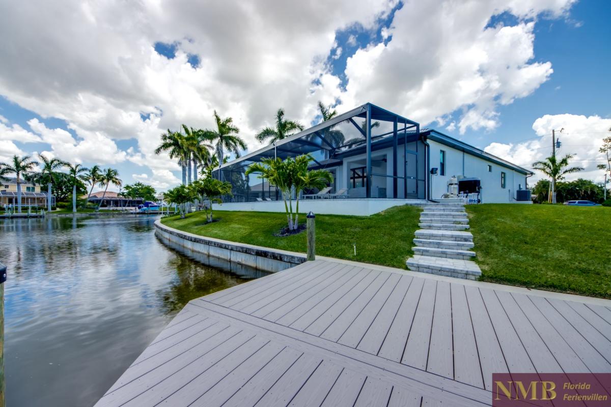 Cape_Coral_Ferienhaeuser_Barbara_78-Dock-Boat-Lift