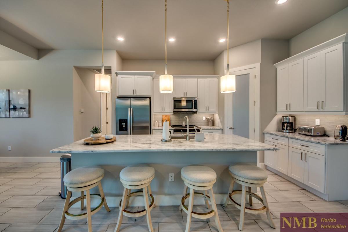 Cape_Coral_Ferienhaeuser_Marie-Angeline_28-Kitchen