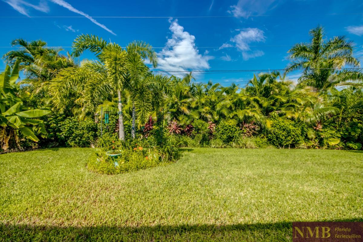 Cape_Coral_Ferienhaeuser_Marie-Angeline_72-Backyard