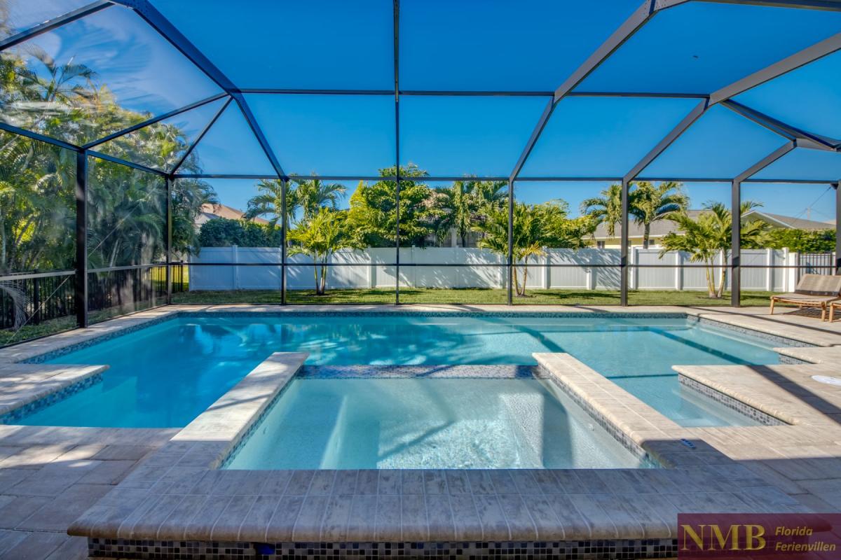 Ferienhaus-Cape-Coral-Overseas_73-Pool-Hot-Tub